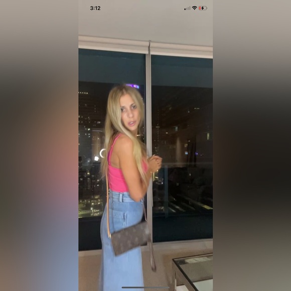 Authenthic Vintage Louis Vuitton  Sarah wallet. - Picture 1 of 16